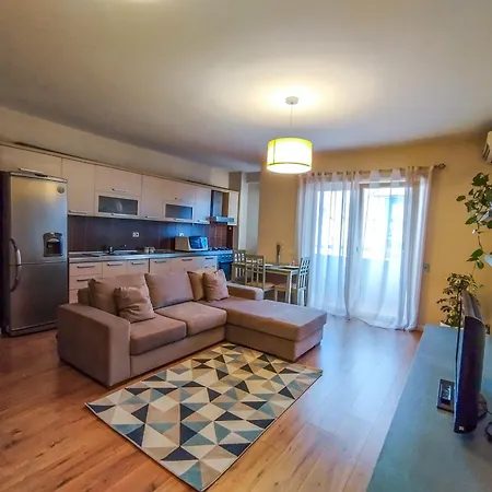 Kora - Relaxing Escape * 地拉那